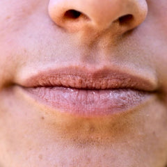 Dry lips icon